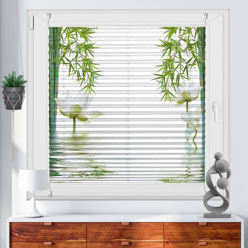 Plissee mit Motiv: Bambus mit weißen Seerosen