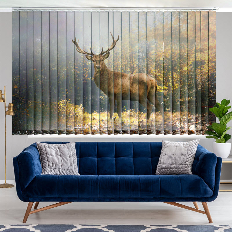 Lamellenvorhang mit Motiv: Hirsch im Wald