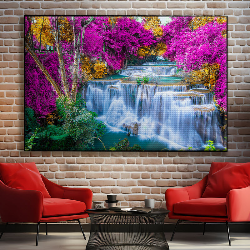 Akustikstoff mit Motiv: Wasserfall zwischen bunten Blumen