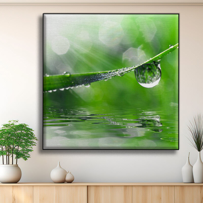Textilspannrahmen mit Motiv: Wassertropfen auf Gras