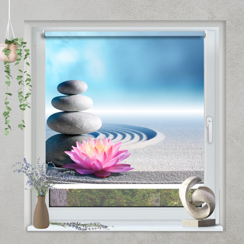 Klemmfix Rollo mit Motiv: Spa Steine mit Seerose im Sand