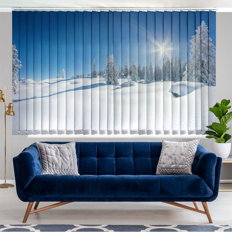 Lamellenvorhang mit Motiv: Verschneite Winterlandschaft