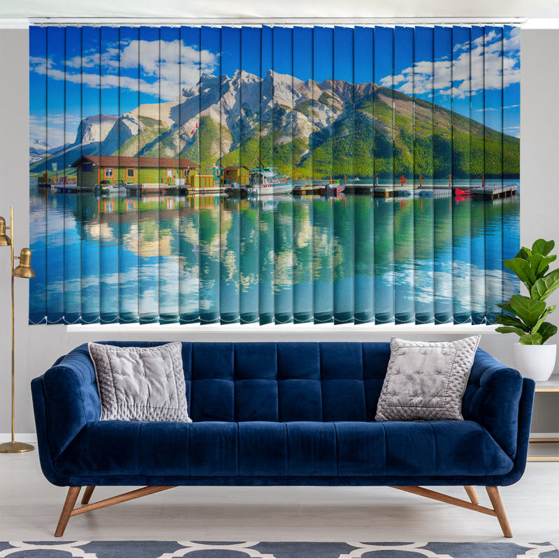 Lamellenvorhang mit Motiv: Berge am See