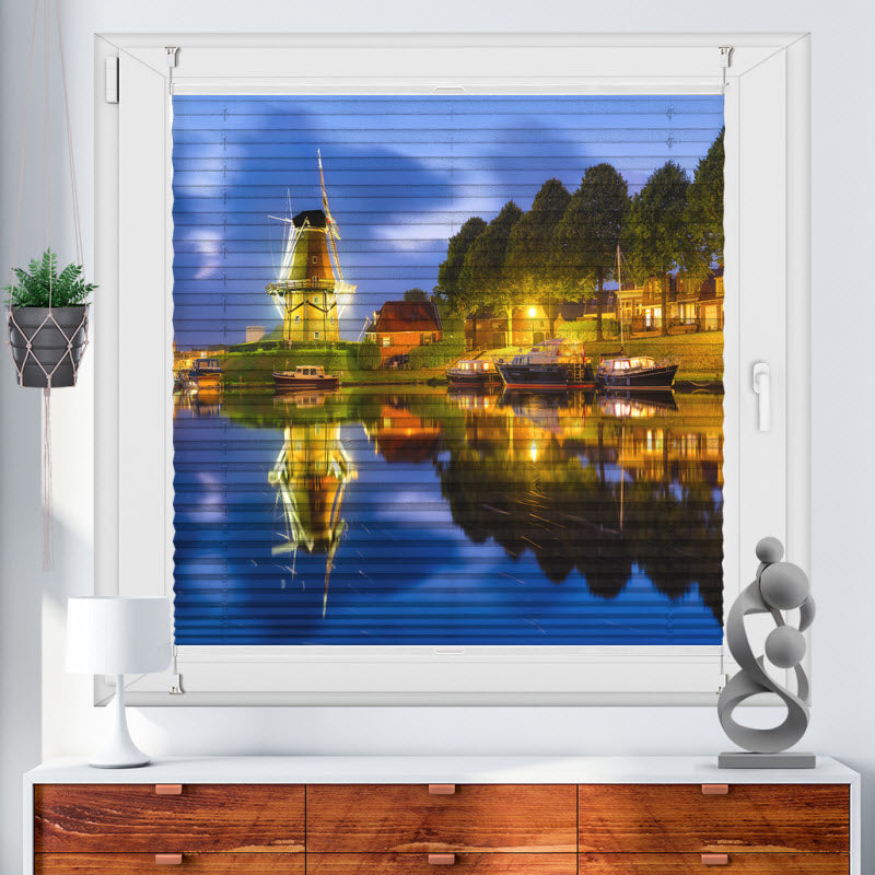 Wabenplissee mit Motiv: Mühle bei Nacht