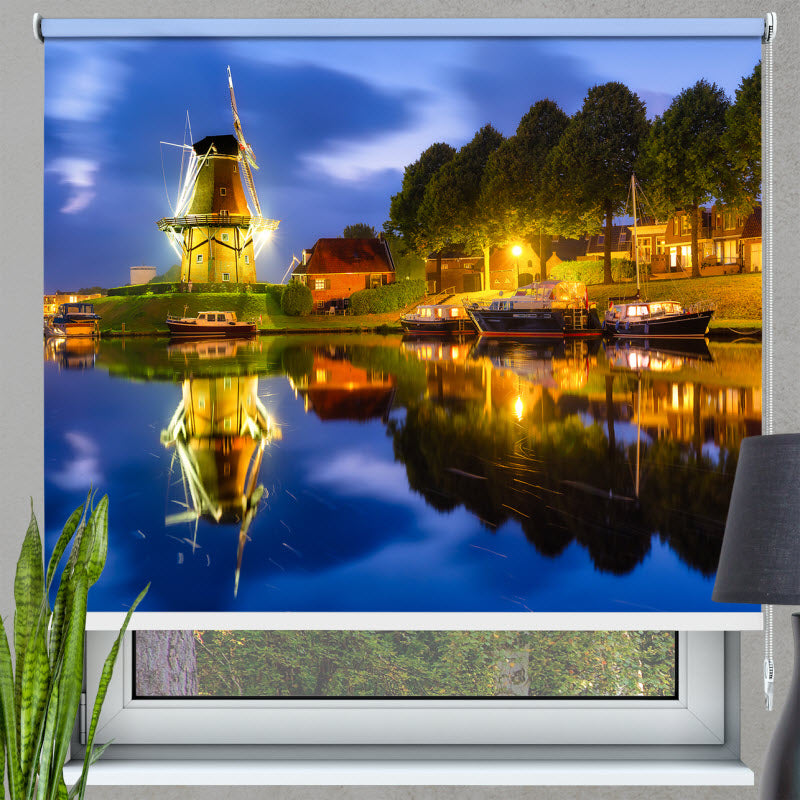 Rollo mit Motiv: Mühle bei Nacht