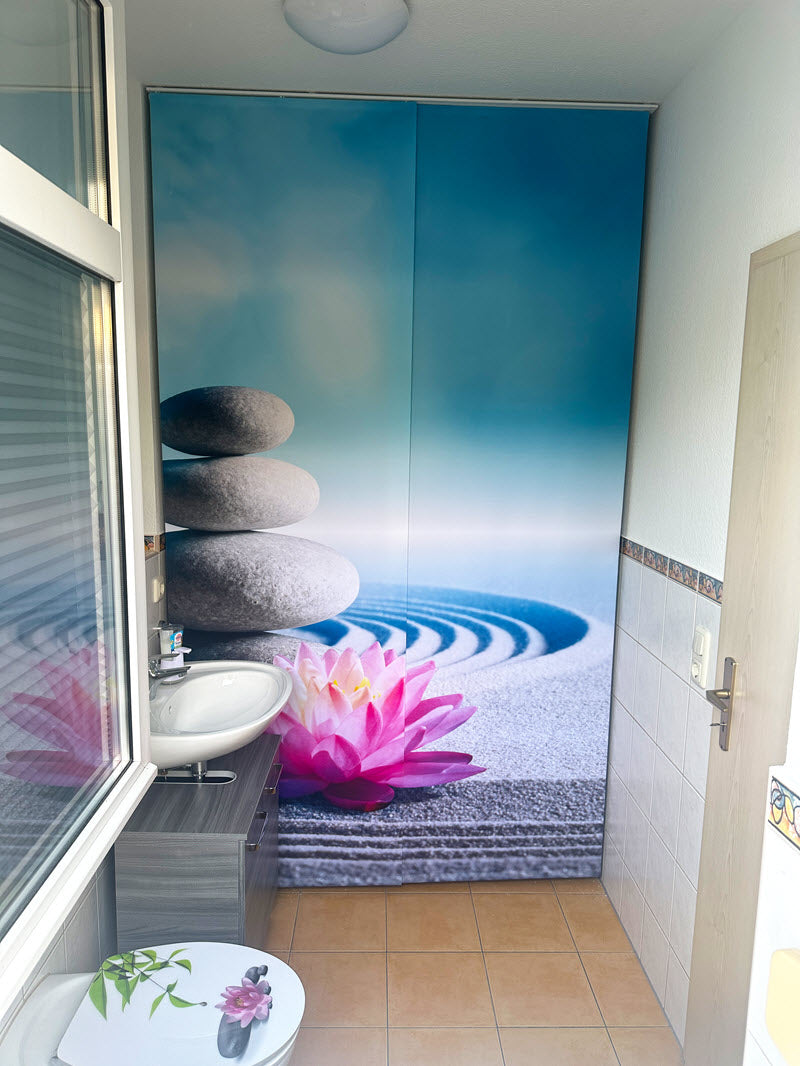 Kundenfoto: Schiebegardine mit Motiv "Spa steine und Blume auf dem Sand"