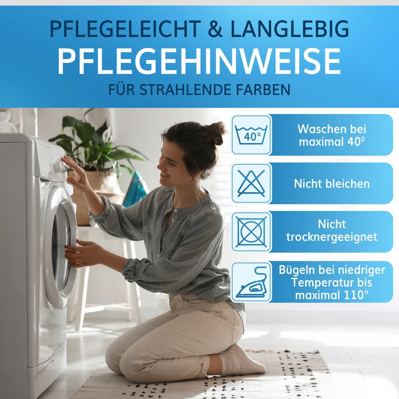 Pflegehinweise für einen bedruckbaren Duschvorhang, waschbar bei 40 Grad und bügelbar bei niedriger Temperatur.