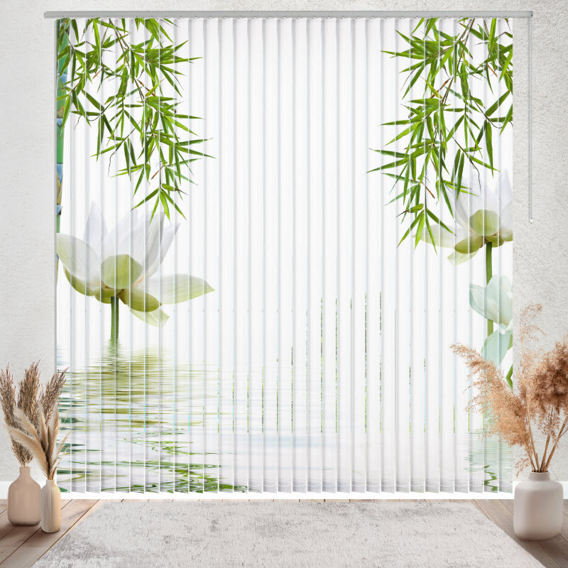 Lamellenvorhang mit Motiv: Bambus mit weißen Seerosen
